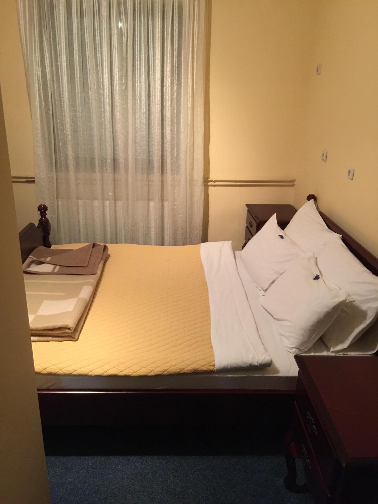 Bed & Breakfast Karavan Raška Quarto foto
