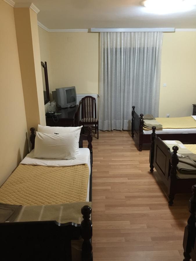 Bed & Breakfast Karavan Raška Quarto foto